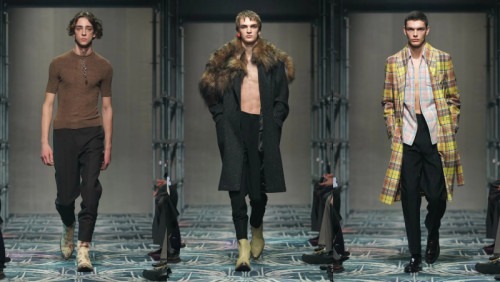 BST PRADA THU ĐÔNG NAM 2025 : UNBROKEN INSTINCTS